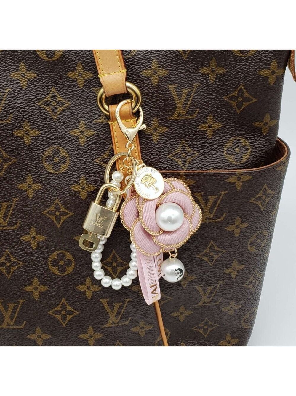 LV Gold Padlock 🔑 Authentic Louis Vuitton Charm + Unbranded Flower Keychain